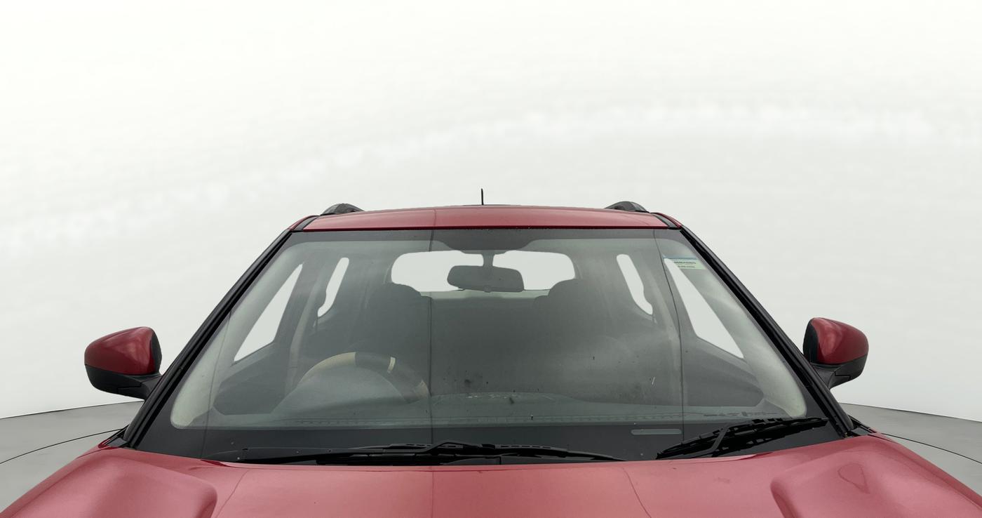 2022 Mahindra XUV300 W6 1.5 Diesel, Diesel, Manual, 72,136 km, Front Windshield