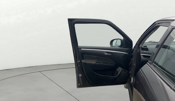 2016 Maruti Swift VXI, Petrol, Manual, 55,567 km, LHS Front Door