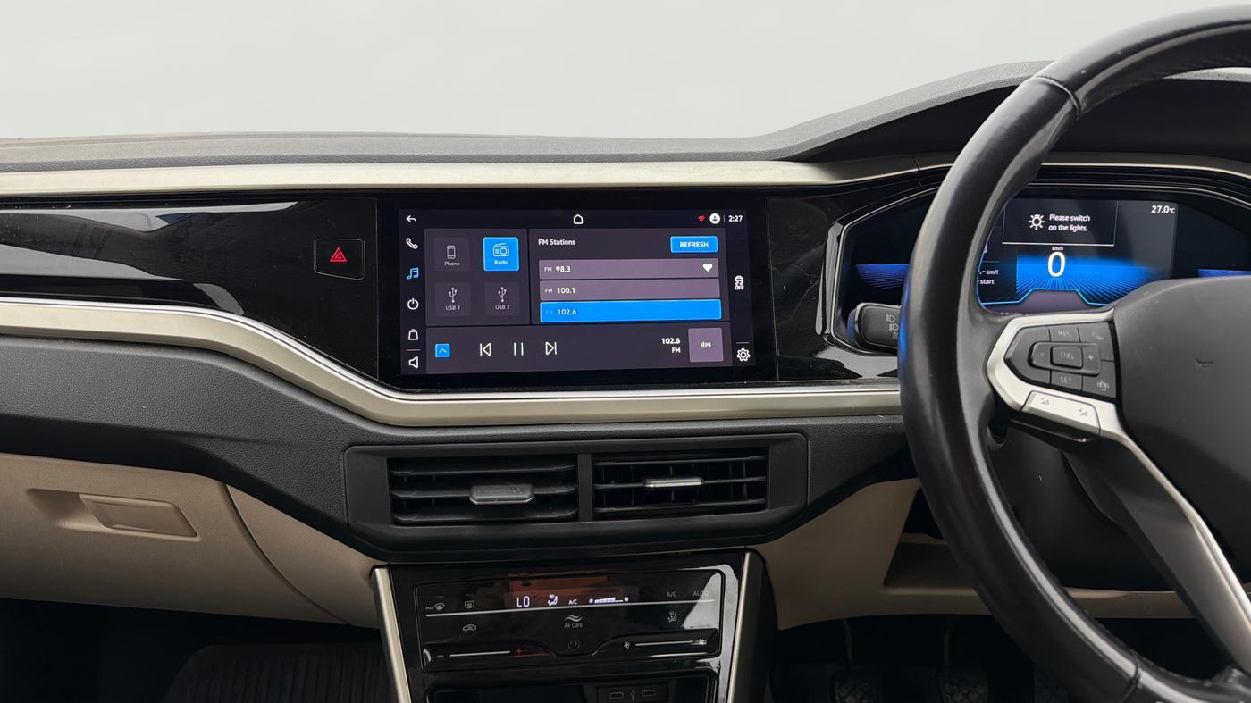 2022 Volkswagen VIRTUS TOPLINE TSI 1.0 MT, Petrol, Manual, 30,440 km, Air Conditioner
