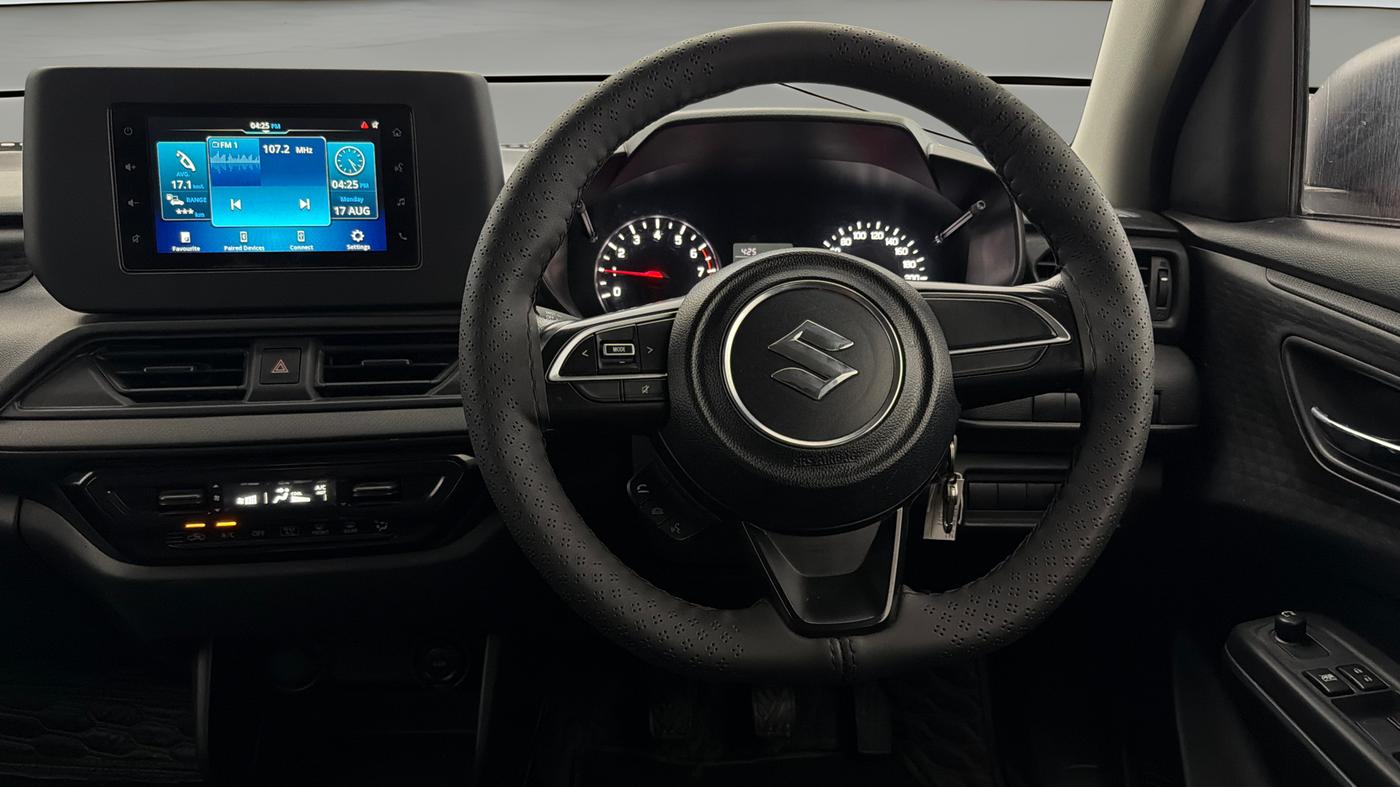 2025 Maruti Swift VXi, Petrol, Manual, 22,833 km, Steering Wheel Close Up
