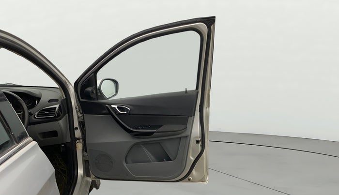 2018 Tata TIGOR XZ PETROL, Petrol, Manual, 58,555 km, RHS Front Door