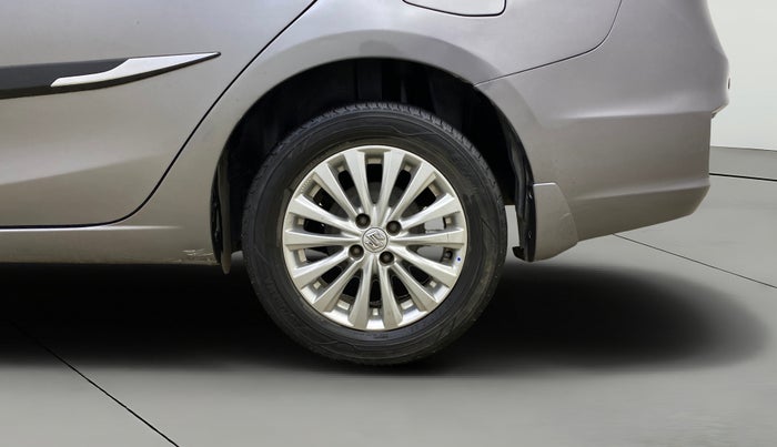 2014 Maruti Ciaz ZXI, Petrol, Manual, 99,672 km, Left Rear Wheel