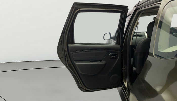 2017 Renault Duster 85 PS RXS MT DIESEL, Diesel, Manual, 1,40,934 km, LHS Rear Door