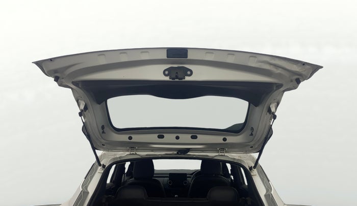 2021 Renault Kiger RXE MT, Petrol, Manual, 31,387 km, Boot Door Open