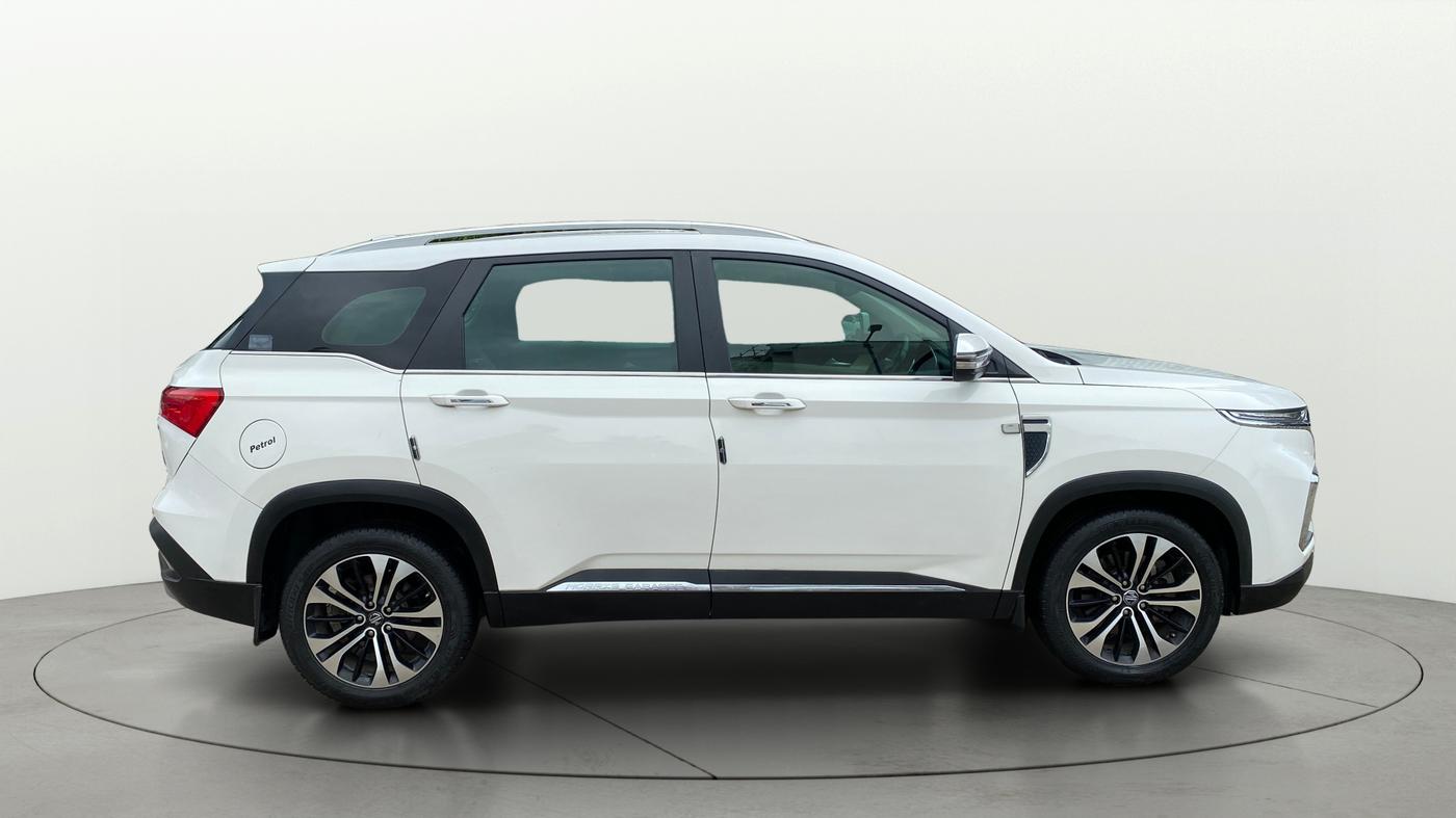 2022 MG HECTOR SMART 1.5 PETROL CVT, Petrol, Automatic, 52,902 km, Right Side View