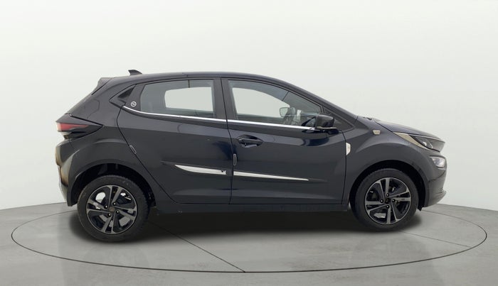 2023 Tata ALTROZ  XZ PLUS (S) DARK EDITION , Diesel, Manual, 23,254 km, Right Side View