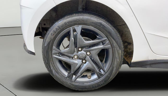 2022 Hyundai NEW I20 SPORTZ 1.2 MT, Petrol, Manual, 19,259 km, Right Rear Wheel