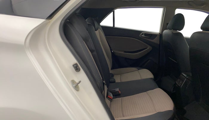 2018 Hyundai Elite i20 MAGNA EXECUTIVE 1.2, Petrol, Manual, 87,648 km, Right Side Rear Door Cabin