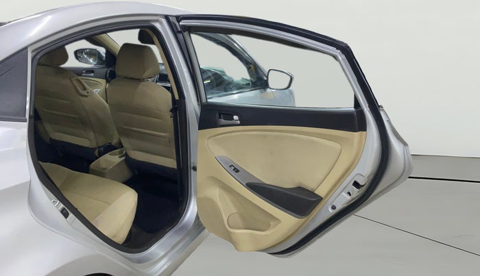 2015 Hyundai Verna 1.4 VTVT, Petrol, Manual, 54,180 km, RHS Rear Door