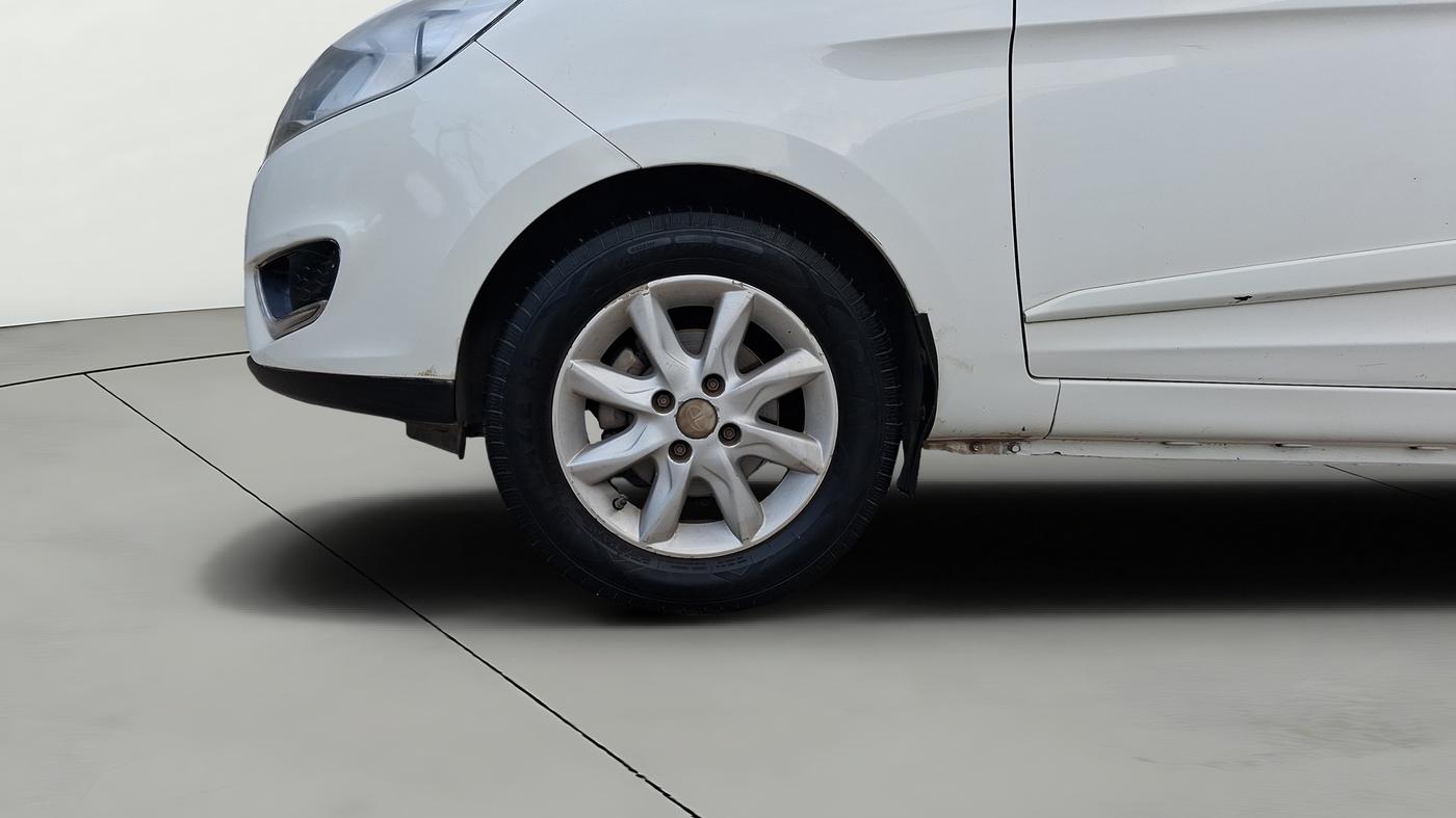 2016 Tata Zest XM PETROL, CNG, Manual, 97,394 km, Left Front Wheel