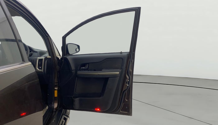 2018 Tata Hexa XMA 4X2 7 STR, Diesel, Automatic, 47,569 km, RHS Front Door