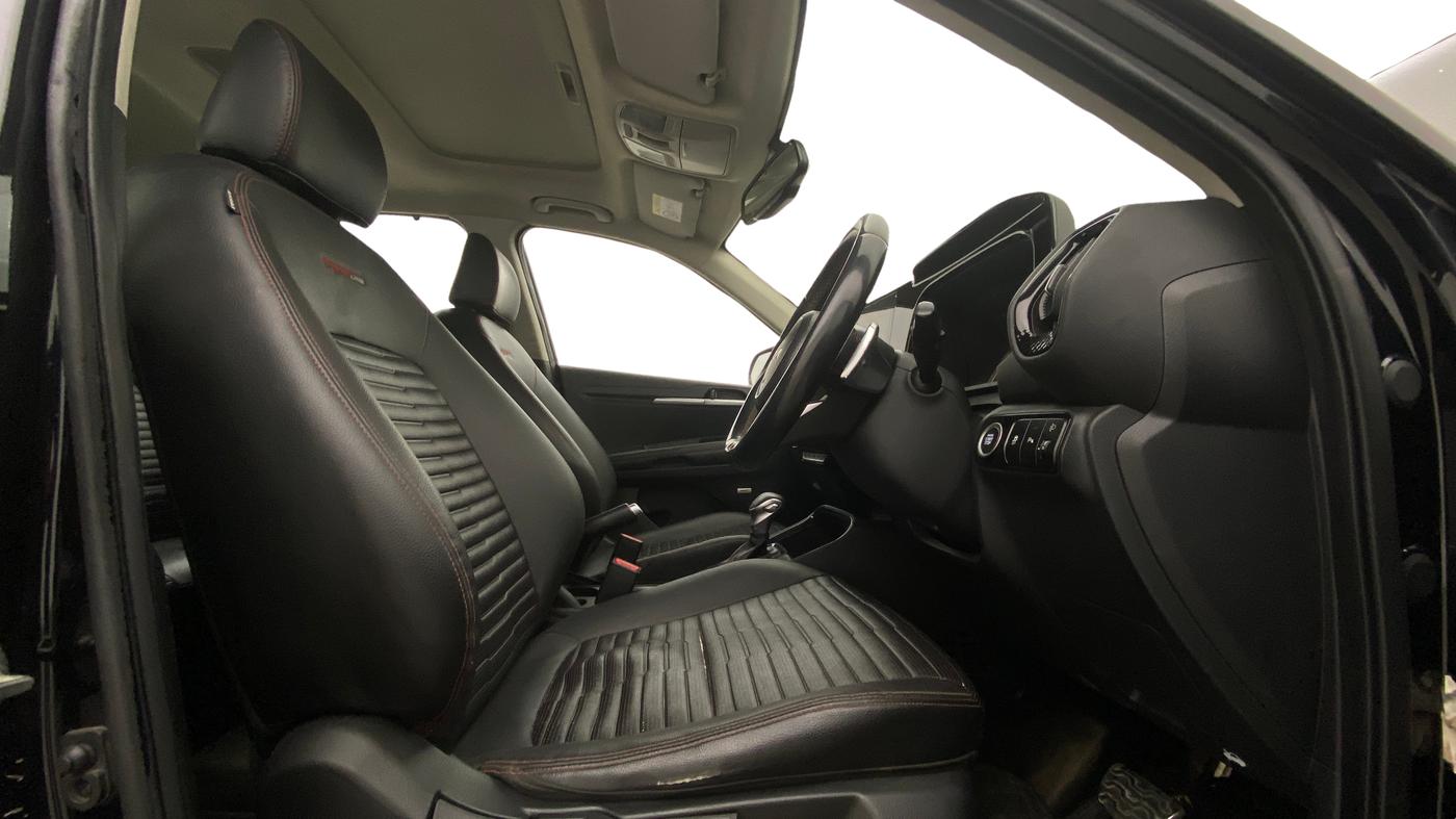 2021 KIA SONET GTX PLUS 1.5 AT, Diesel, Automatic, 97,981 km, Right Side Front Door Cabin