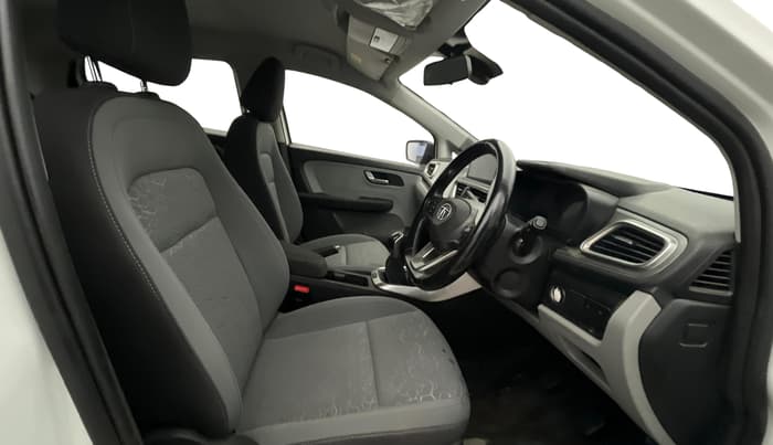 2021 Tata ALTROZ XZ DIESEL, Diesel, Manual, 54,963 km, Right Side Front Door Cabin