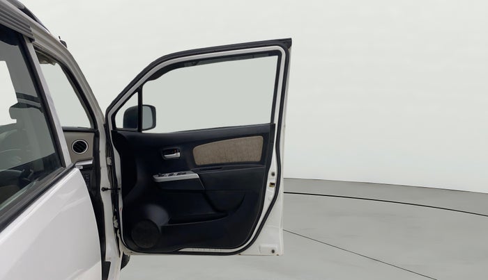 2014 Maruti Wagon R 1.0 VXI, CNG, Manual, 81,377 km, RHS Front Door