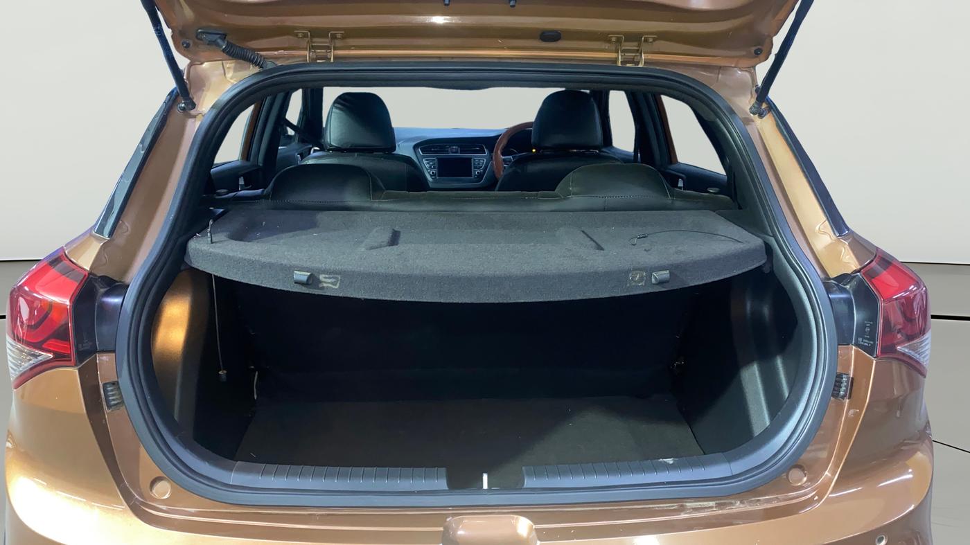 2018 Hyundai i20 Active 1.2 S, Petrol, Manual, 41,460 km, Boot Open Zoomed View
