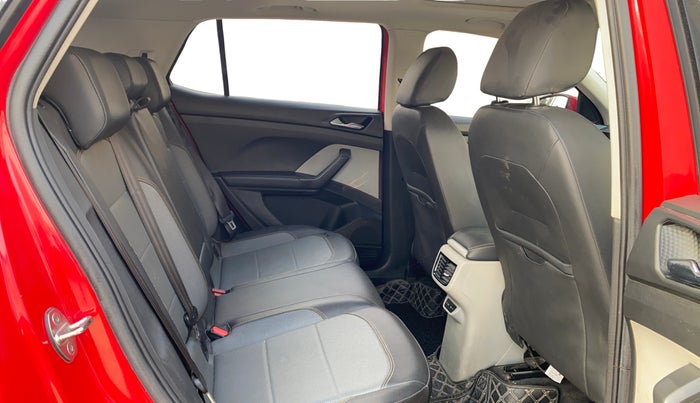 2021 Skoda KUSHAQ STYLE 1.5L TSI DSG, Petrol, Automatic, 55,864 km, Right Side Rear Door Cabin