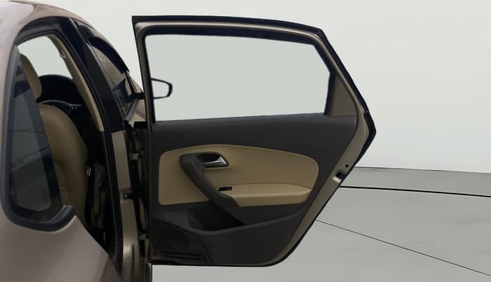 2016 Volkswagen Vento HIGHLINE PETROL AT, Petrol, Automatic, 59,116 km, RHS Rear Door