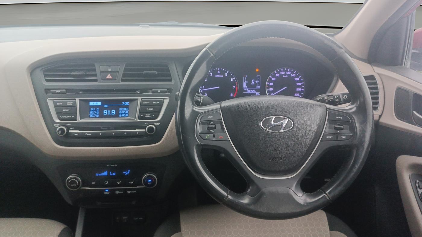 2014 Hyundai Elite i20 SPORTZ 1.2 (O), Petrol, Manual, 54,832 km, Steering Wheel Close Up