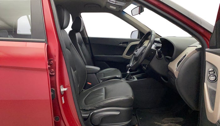 2016 Hyundai Creta SX (O) 1.6 DIESEL, Diesel, Manual, 1,05,451 km, Right Side Front Door Cabin