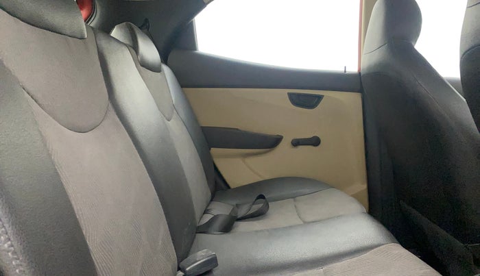 2013 Hyundai Eon MAGNA +, Petrol, Manual, 43,596 km, Right Side Rear Door Cabin