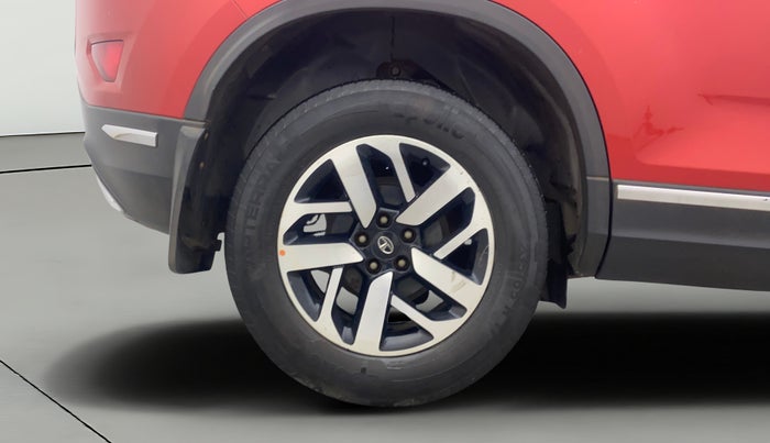 2020 Tata Harrier XZ PLUS 2.0L, Diesel, Manual, 64,706 km, Right Rear Wheel