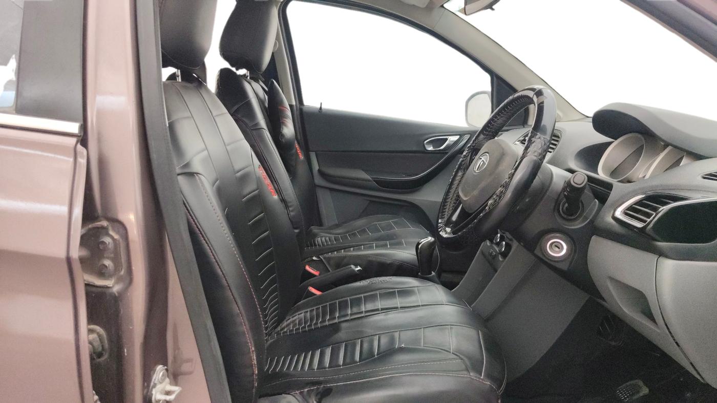 2017 Tata TIGOR XZ PETROL, Petrol, Manual, 1,16,921 km, Right Side Front Door Cabin