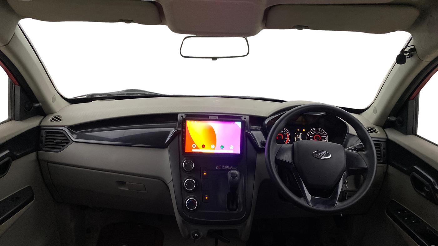 2017 Mahindra Kuv100 K4 6 STR, Petrol, Manual, 17,283 km, Dashboard
