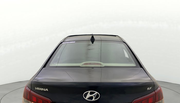 2021 Hyundai Verna SX 1.5 VTVT IVT, Petrol, Automatic, 35,989 km, Rear Windshield