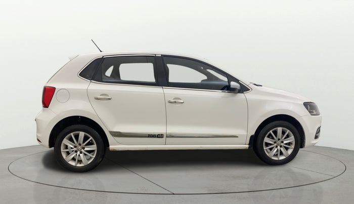 2016 Volkswagen Polo HIGHLINE1.2L, Petrol, Manual, 76,926 km, Right Side View