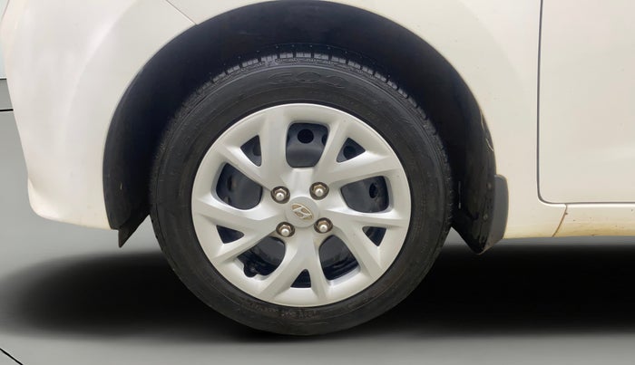 2017 Hyundai Grand i10 MAGNA AT 1.2 KAPPA VTVT, Petrol, Automatic, 17,014 km, Left Front Wheel