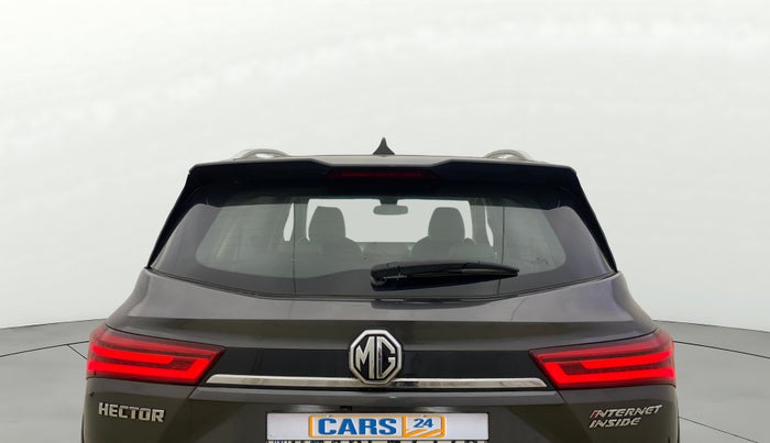 2022 MG HECTOR SHARP 1.5 CVT PETROL DUAL TONE, Petrol, Automatic, 17,166 km, Rear Windshield