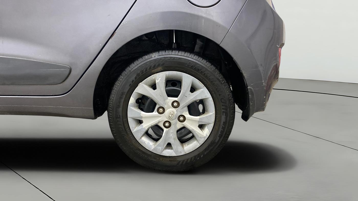 2016 Hyundai Grand i10 SPORTZ 1.2 KAPPA VTVT, Petrol, Manual, 65,236 km, Left Rear Wheel
