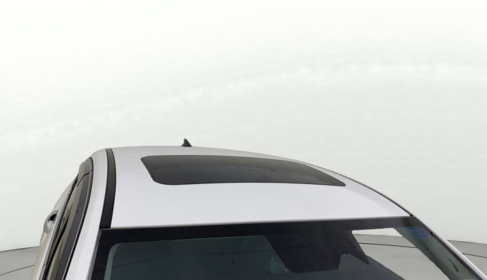 2024 Hyundai Verna SX (O) 1.5 TURBO PETROL DCT, Petrol, Automatic, 8,429 km, Roof