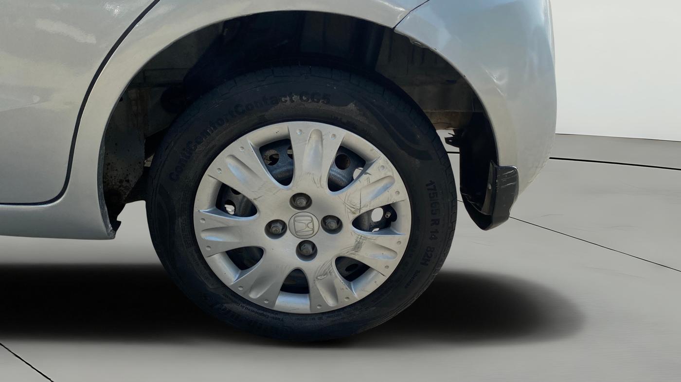 2013 Honda Brio S MT, Petrol, Manual, 88,516 km, Left Rear Wheel