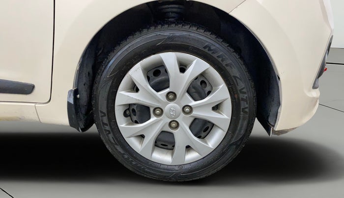 2014 Hyundai Grand i10 SPORTZ 1.2 KAPPA VTVT, Petrol, Manual, 17,274 km, Right Front Wheel