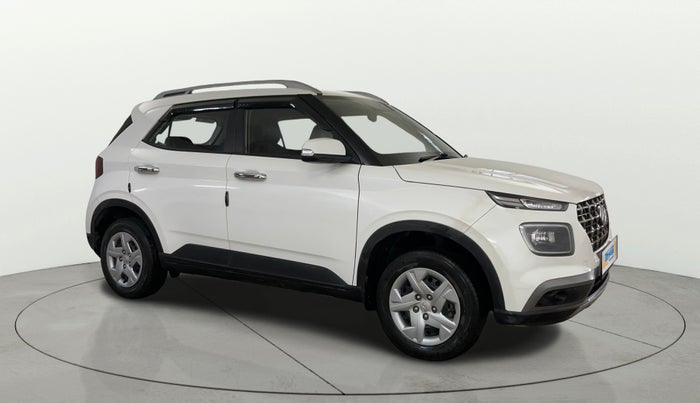 2021 Hyundai VENUE S+ 1.2, Petrol, Manual, 45,320 km, Right Front Diagonal
