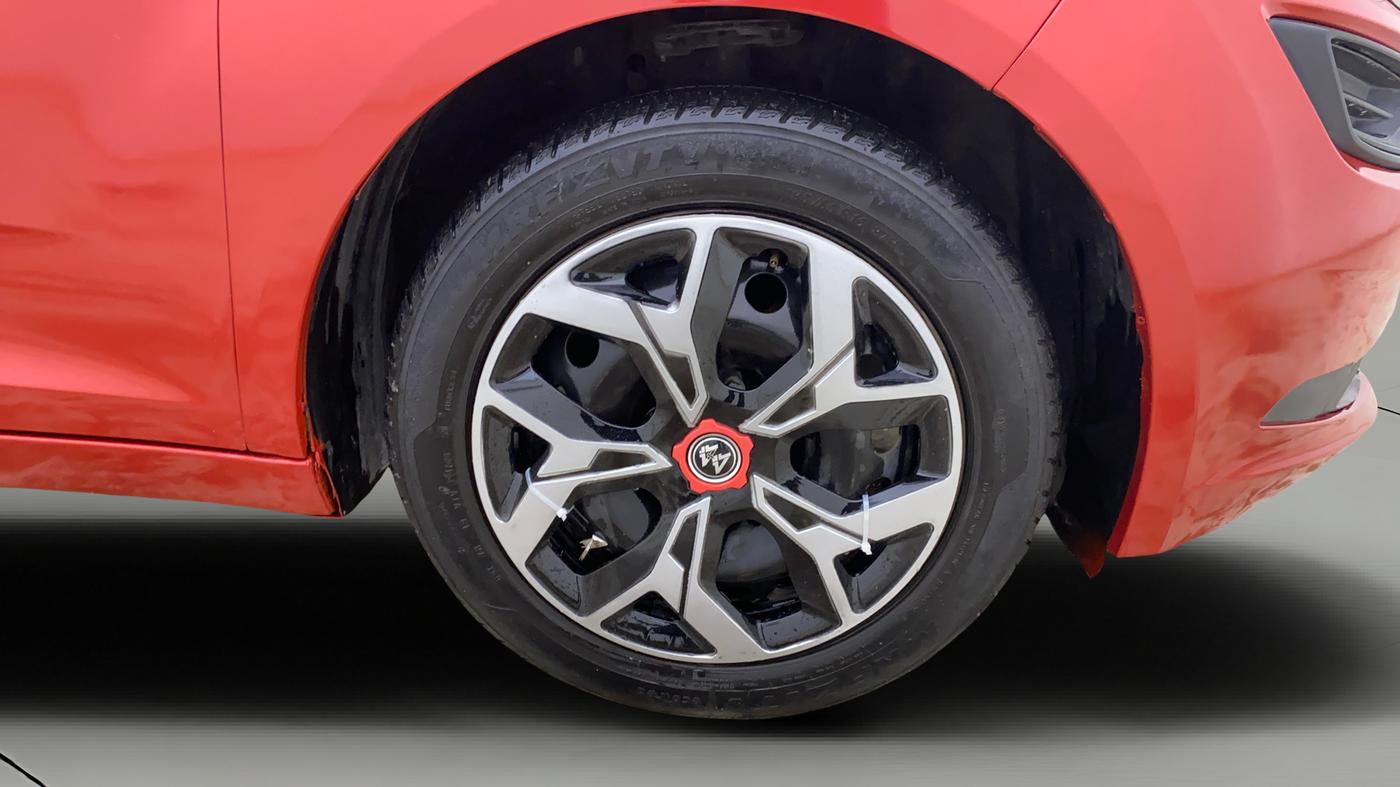 2020 Tata ALTROZ XM PLUS PETROL, Petrol, Manual, 69,456 km, Right Front Wheel