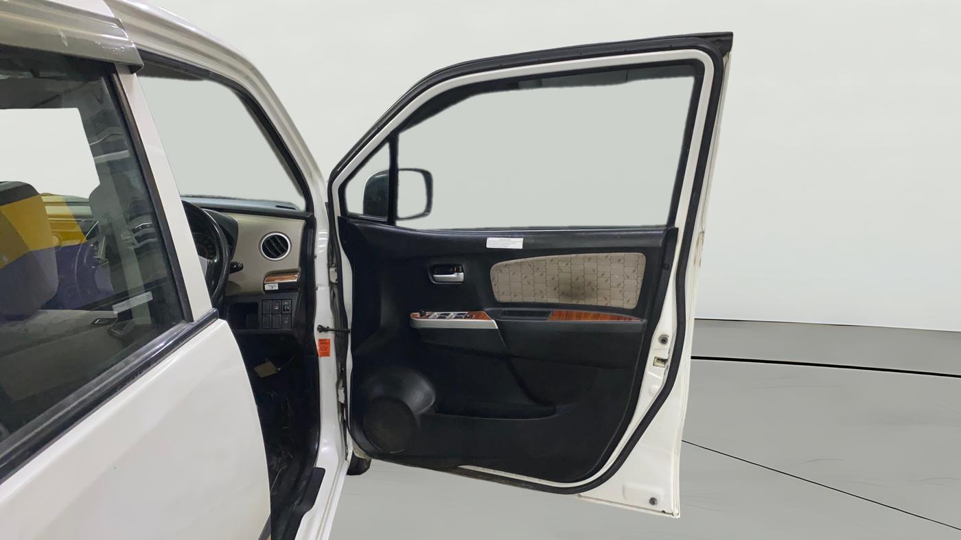 2016 Maruti Wagon R 1.0 VXI AMT, Petrol, Automatic, 80,046 km, RHS Front Door