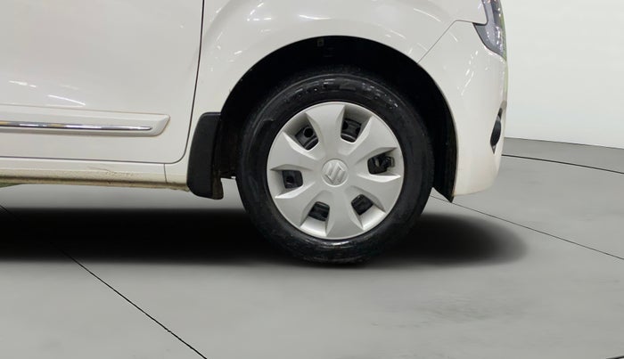 2024 Maruti New Wagon-R ZXI 1.2 AMT, Petrol, Automatic, 38,500 km, Right Front Wheel