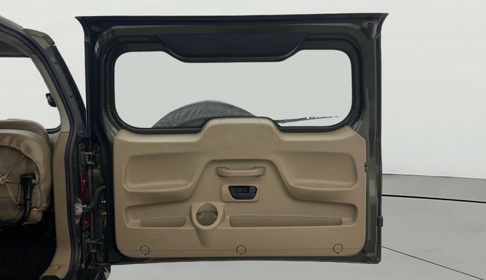 2017 Mahindra TUV300 T8, Diesel, Manual, 75,303 km, Boot Door Open