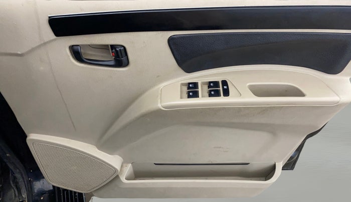 2022 Mahindra SCORPIO CLASSIC S11 7STR, Diesel, Manual, 81,101 km, Driver Side Door Panels Control