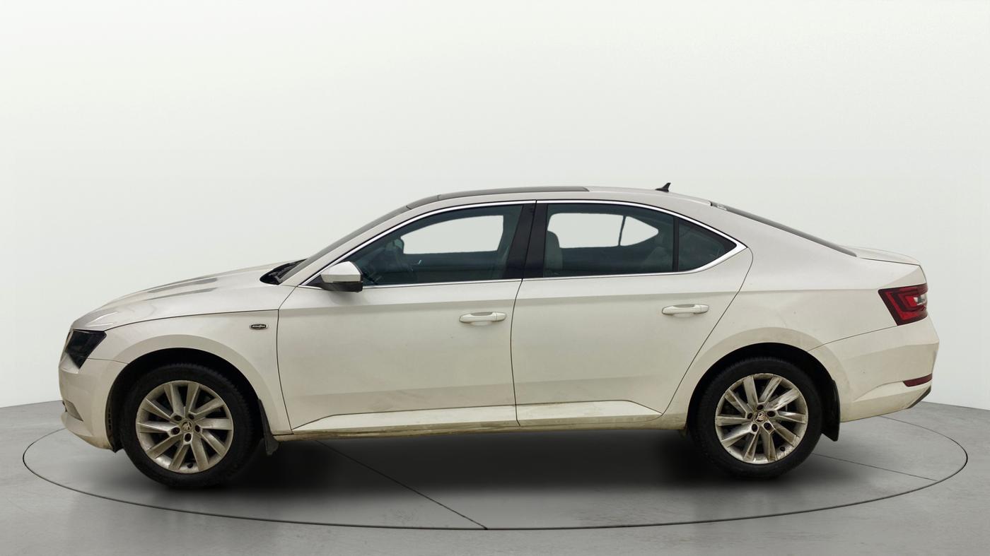 2016 Skoda Superb L&K 1.8 TSI AT, Petrol, Automatic, 50,102 km, Left Side