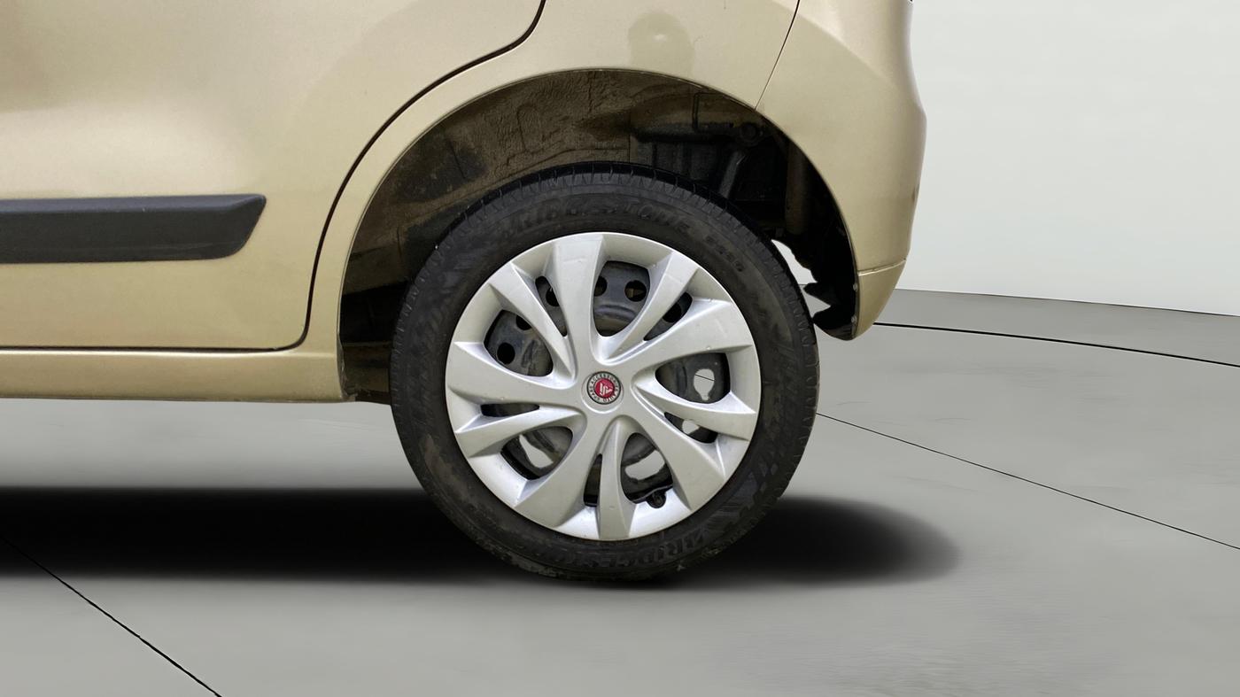 2013 Maruti Wagon R 1.0 VXI, Petrol, Manual, 1,31,557 km, Left Rear Wheel