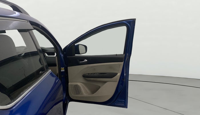 2021 Renault TRIBER RXZ, Petrol, Manual, 37,086 km, RHS Front Door