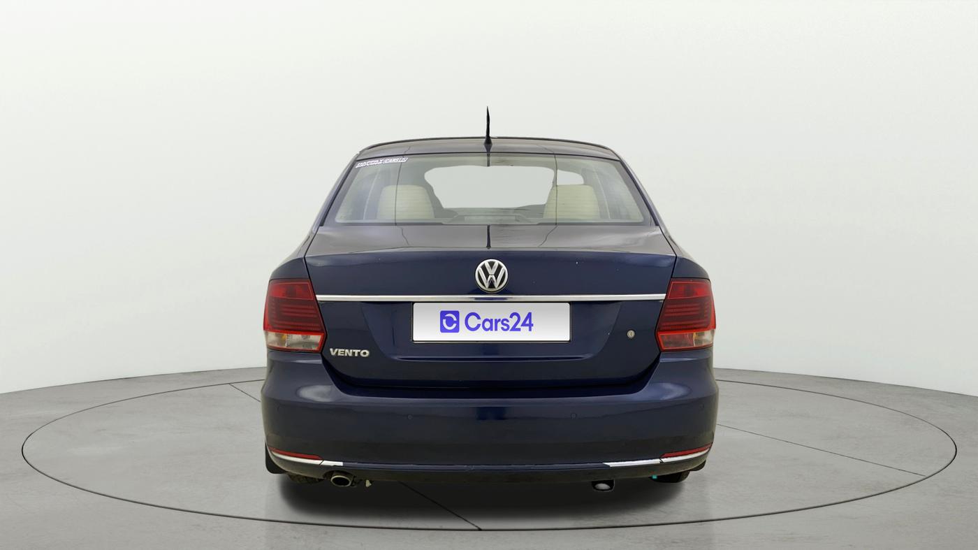 2015 Volkswagen Vento HIGHLINE 1.6 MPI, Petrol, Manual, 57,611 km, Back/Rear