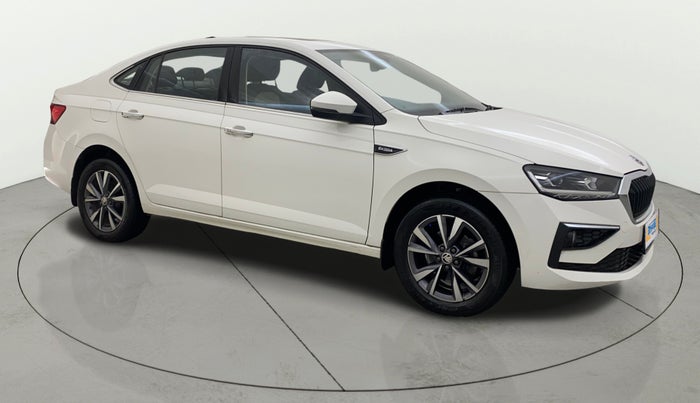 2022 Skoda SLAVIA STYLE 1.0L TSI MT, Petrol, Manual, 27,130 km, Right Front Diagonal