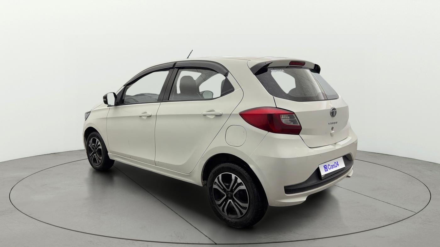 2024 Tata Tiago XT PETROL, CNG, Manual, 29,890 km, Left Back Diagonal