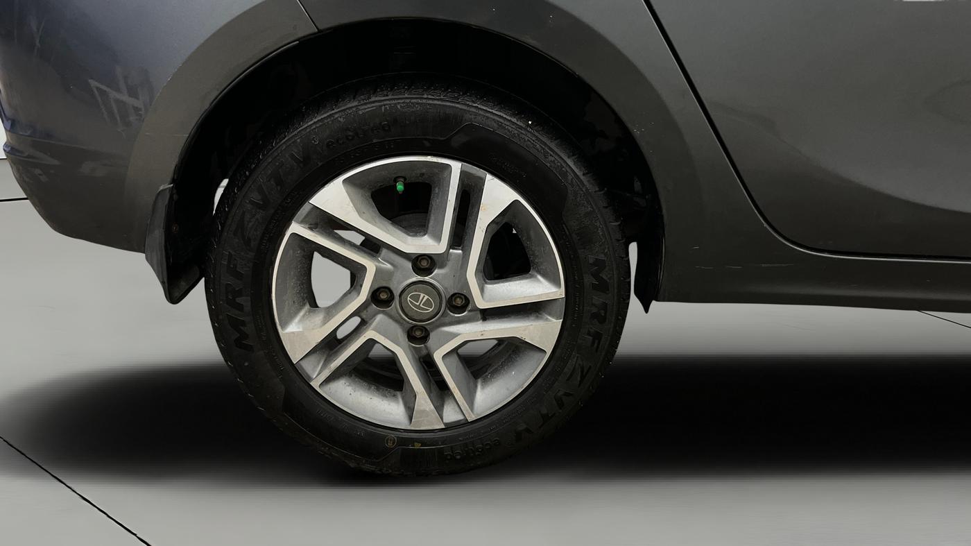 2022 Tata TIGOR XZ PLUS PETROL, Petrol, Manual, 73,279 km, Right Rear Wheel