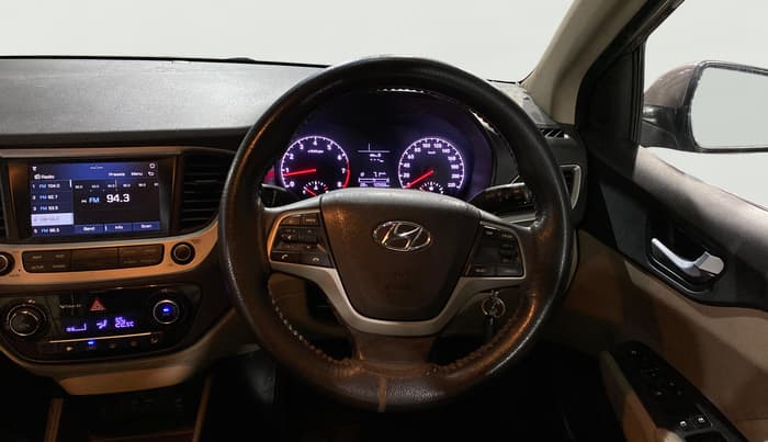 2018 Hyundai Verna 1.6 VTVT SX, Petrol, Manual, 50,549 km, Steering Wheel Close Up