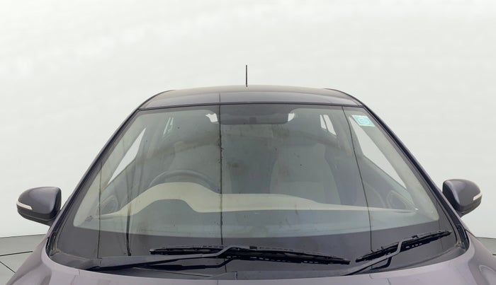 2016 Hyundai Elite i20 ASTA 1.2 (O), Petrol, Manual, 1,00,016 km, Front Windshield